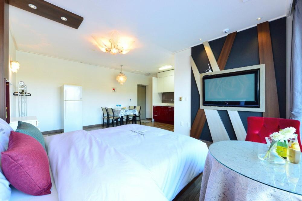 Moonlight Blue Pension Gapyeong Exterior photo