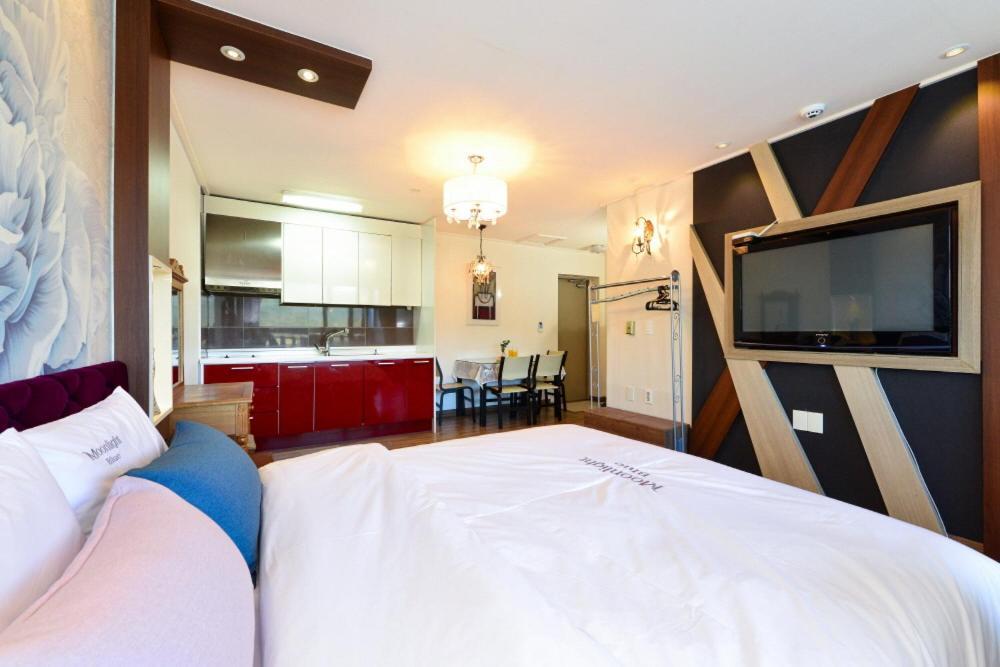 Moonlight Blue Pension Gapyeong Exterior photo